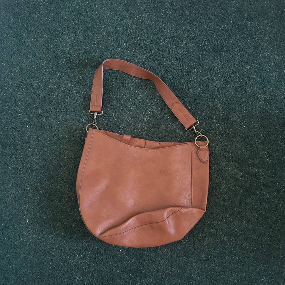 Elegant Brown Leather Shoulder Bag